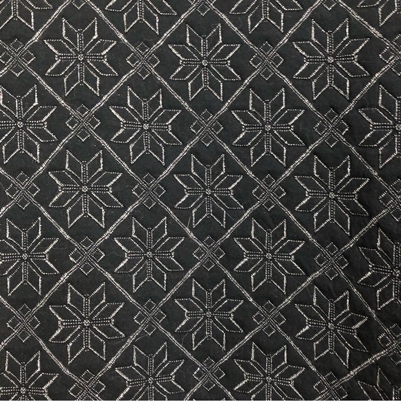 T by Talbots Black Metallic Snowflake Quilted wrap neck Pullover sweater Size XS - Picture 5 of 7